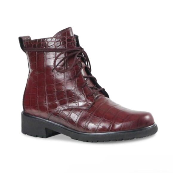 Munro Womens 7 Finley Water Resistant Leather Bootie NEW - Picture 1 of 12